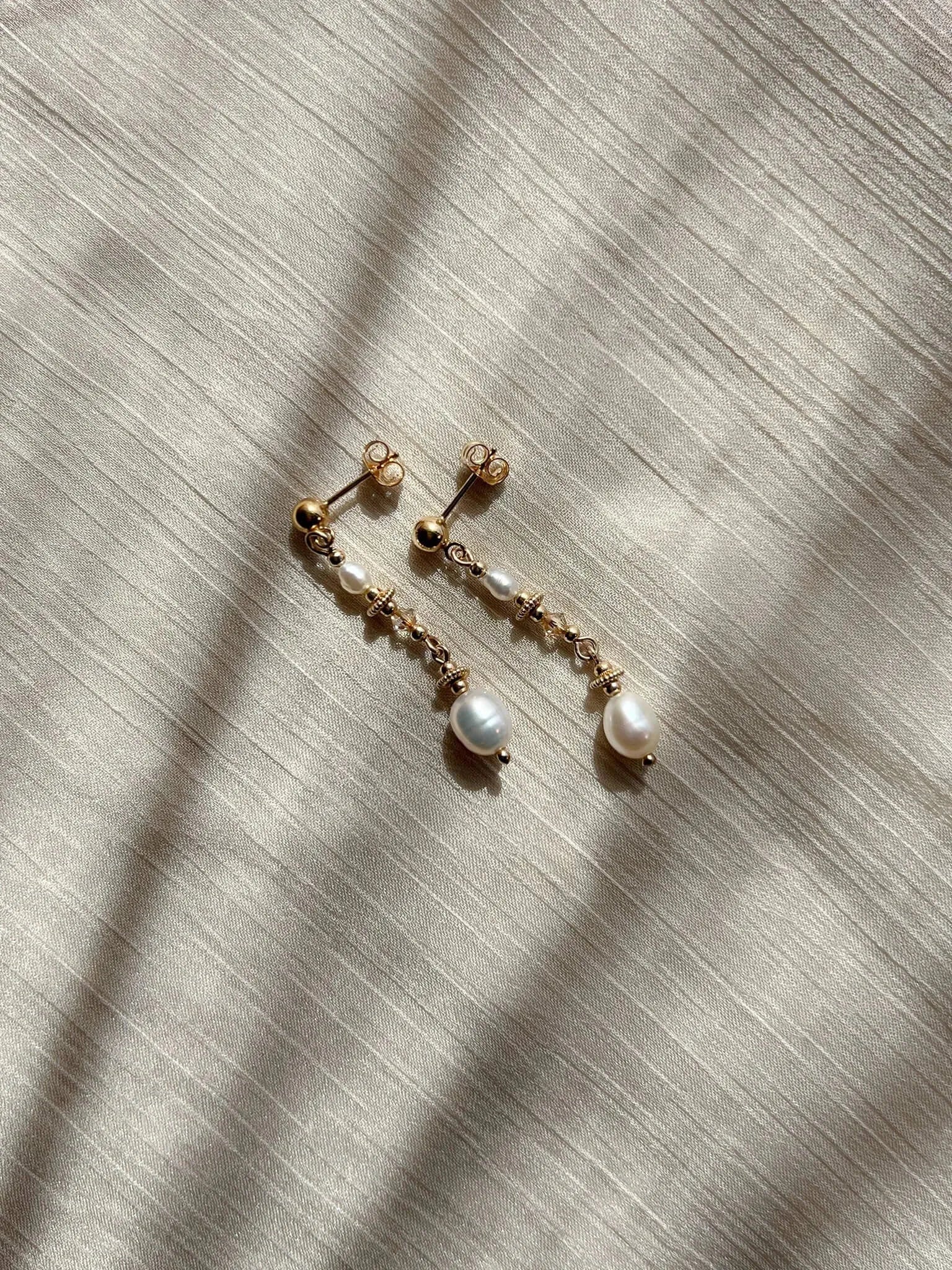 Golden Pearl & Crystal Vintage-Inspired Earrings - Atelier Akina