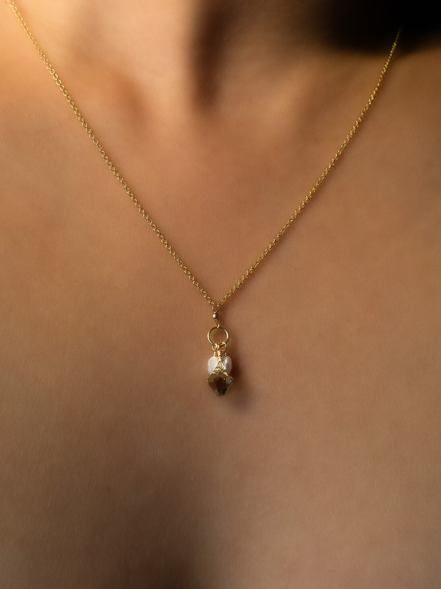 Dainty Olive Crystal & Pearl Pendant Necklace