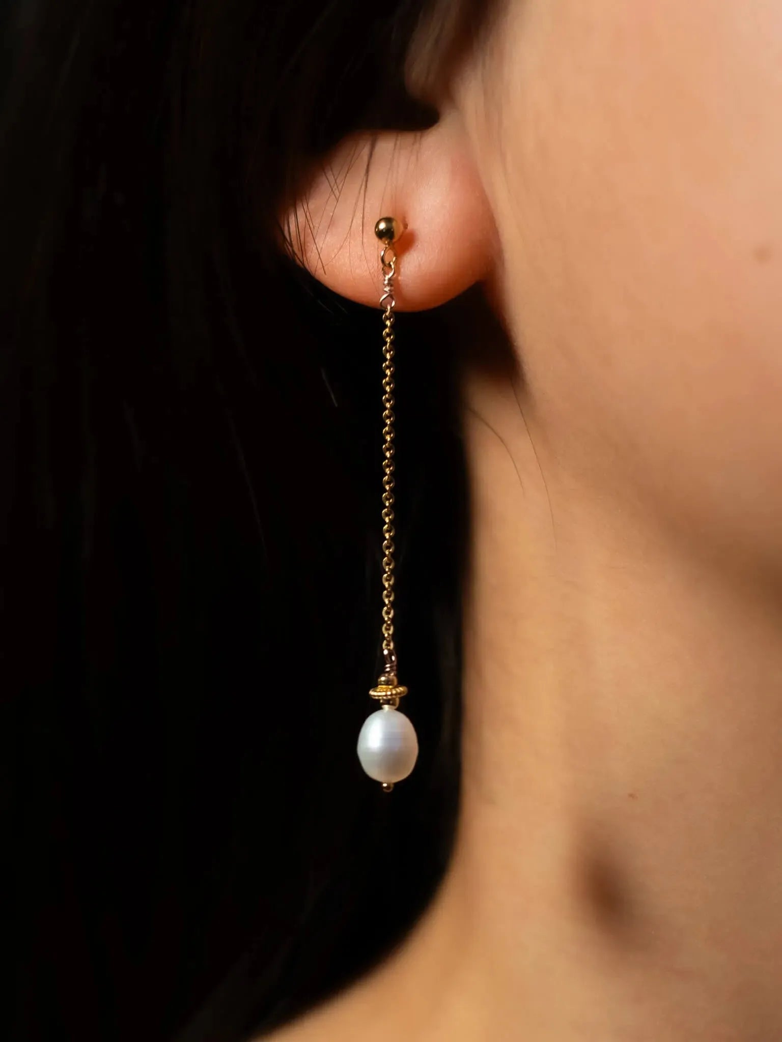 Golden Pearl Dangle Earrings - Atelier Akina