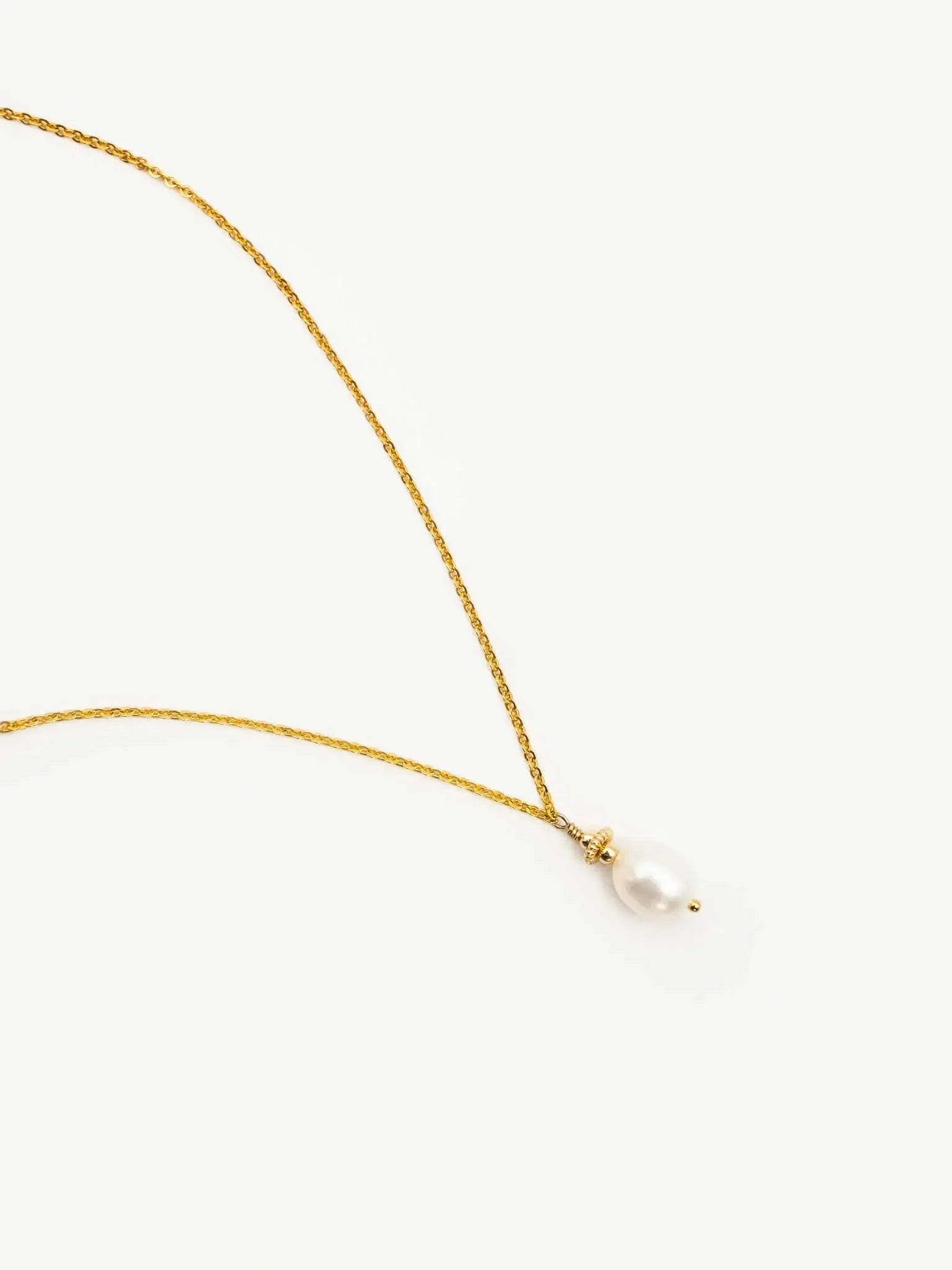 Golden Pearl Pendant Necklace - Atelier Akina