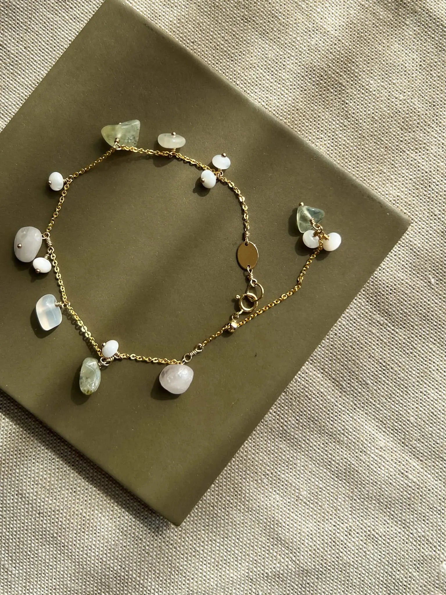 Monet-Inspired Water Lily Pond Stone Bracelet/Anklet - Atelier Akina